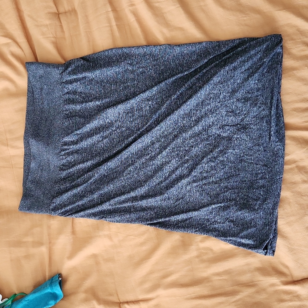 Lululemon knee length skirt